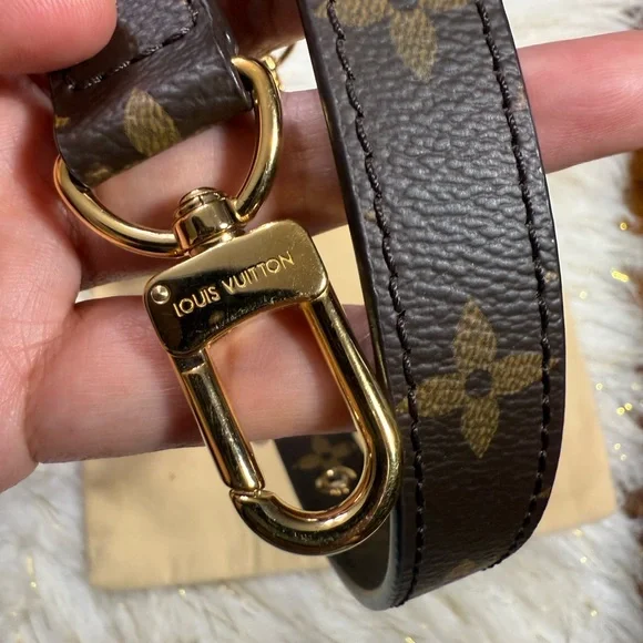 Louis Vuitton Gold Strap Shoulder Strap Monogram Pattern W/ Dustbag - Picture 13 of 16